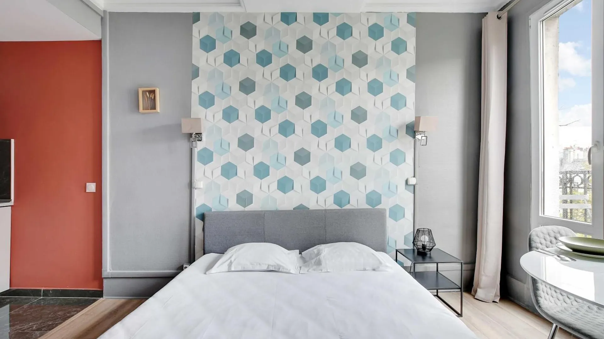 Bright Suite With Balcony Near Gare De L'Est Paris 0*,  France